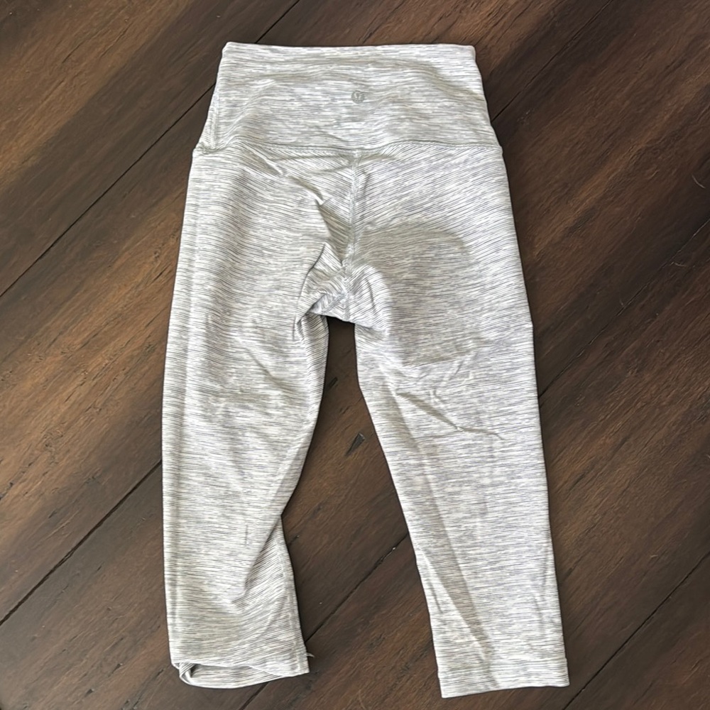 Women’s Lululemon Capri Leggings